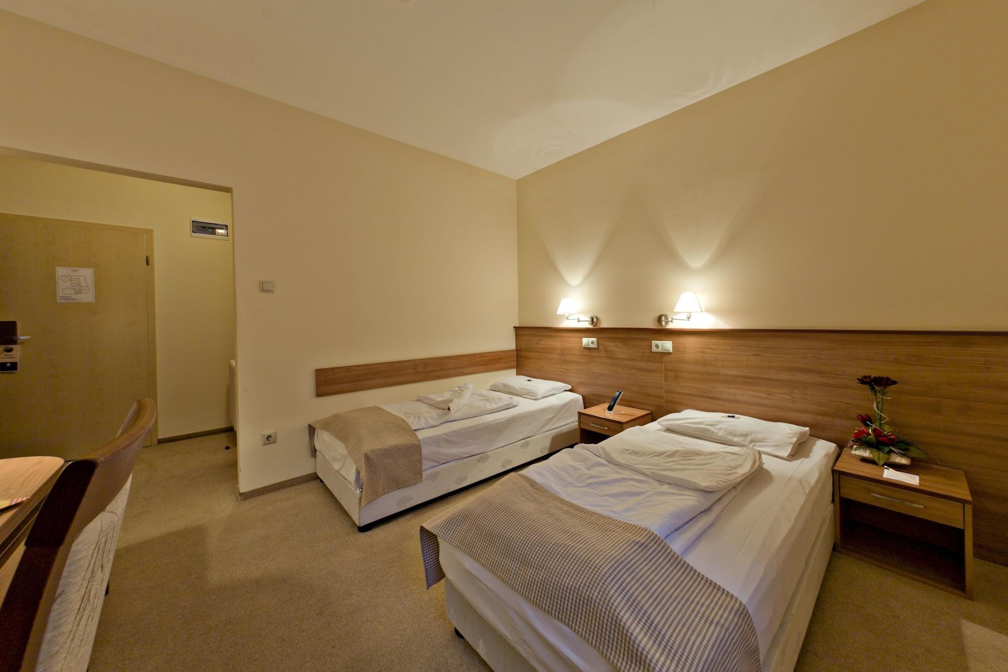 Hotel Civitas Sopron Dış mekan fotoğraf